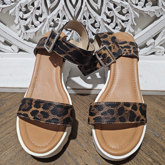 Comfort Leopard Print Platform Sandals Womens 11 - Picture 2 of 5
